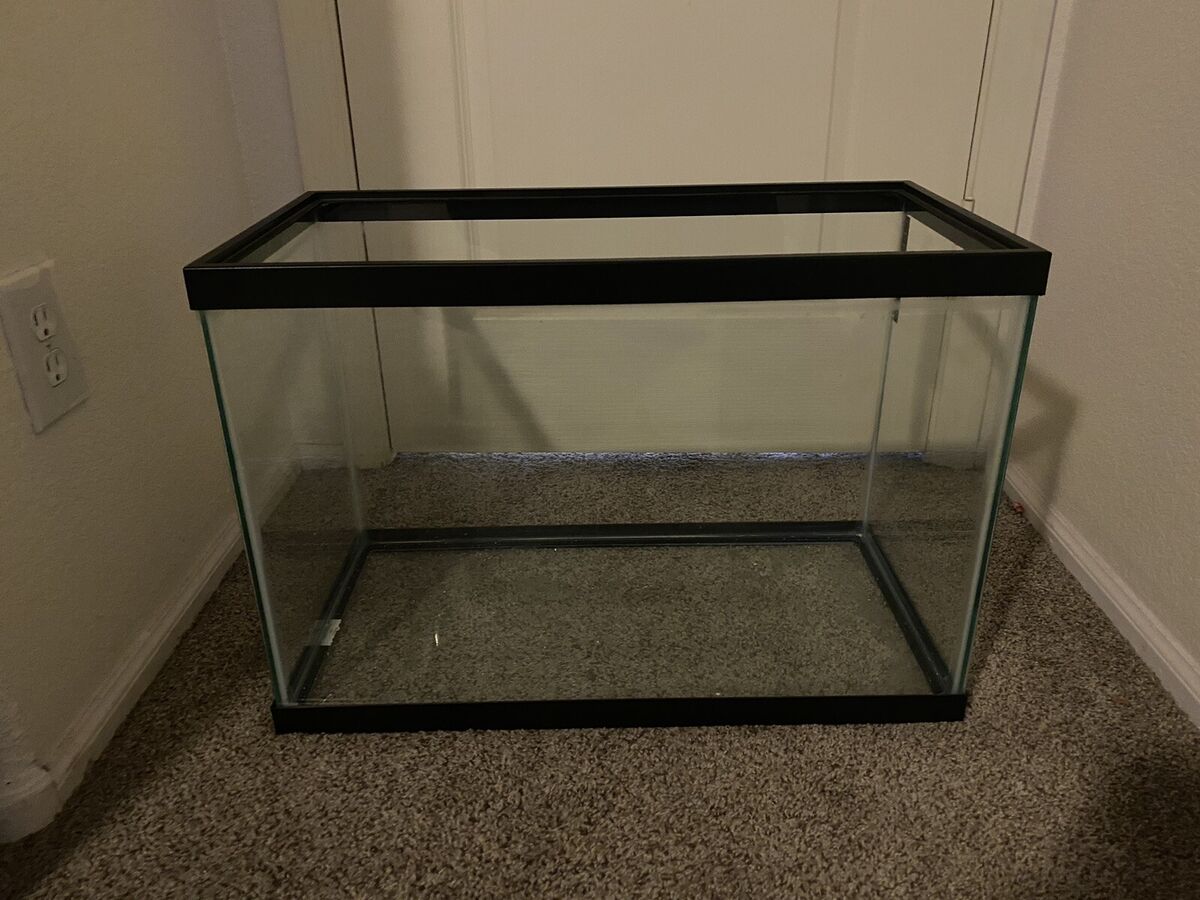 Beautiful 25 Gallon Fish Tank